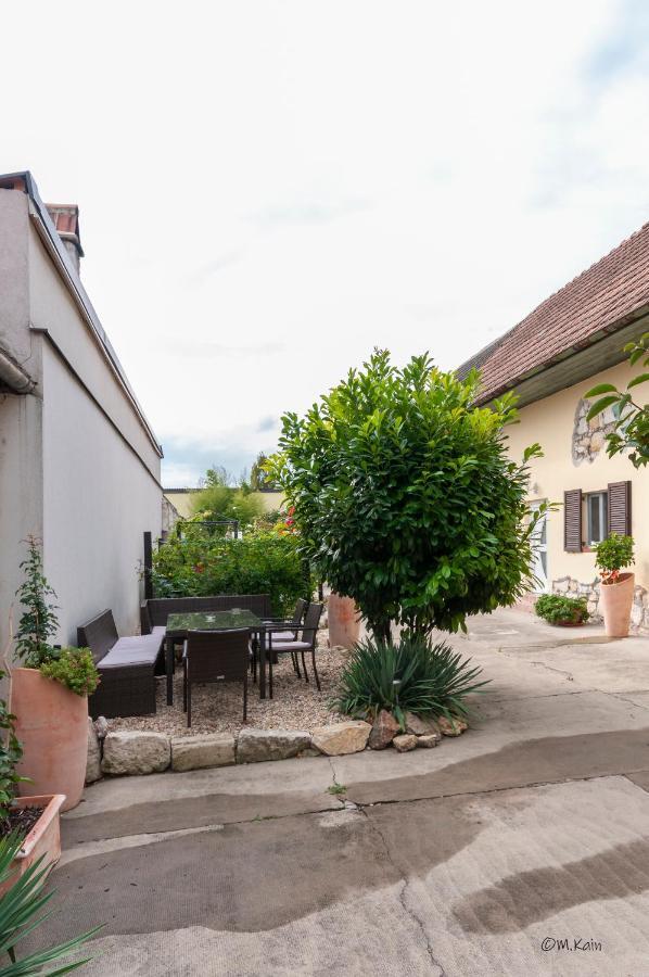 Familienferienhaus Amelie Apartment Moerbisch Am See